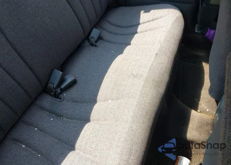 2001 Chevrolet Cavalier from USA, damaged, VIN 1G1JC124517110304